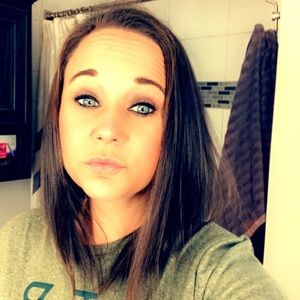 Meet your Posher, Samara